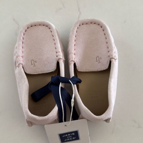 Janie and Jack Suede Driving Shoe in Little Miss Pink Size 5 Toddler - Picture 6 of 9